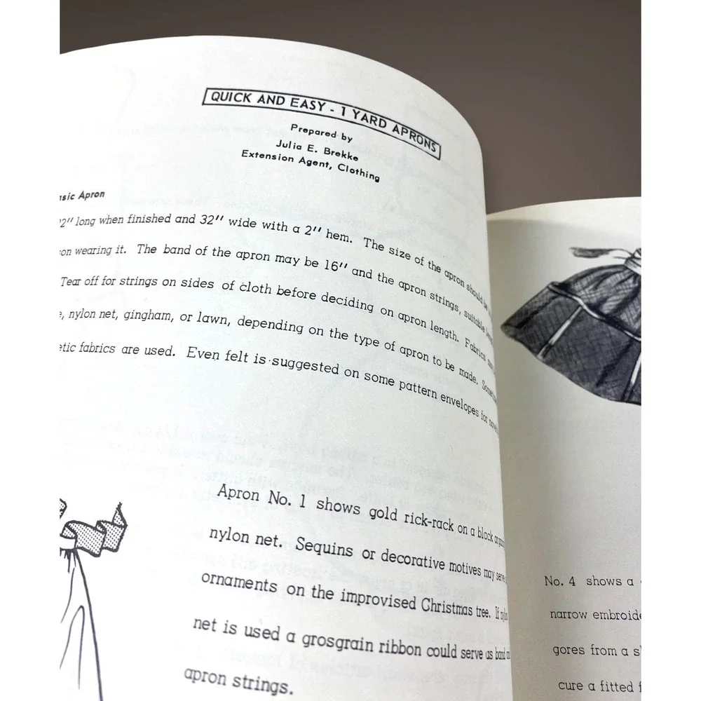 Make Your Christmas Merry Craft Book ND Agricultural College Fargo 1950s‎